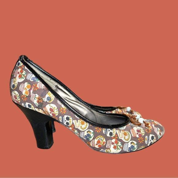 Blink brand awesome skull design pump heels! - Picture 5 of 13